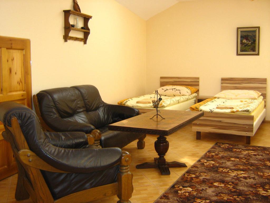 Appartement Gosciniec Podkowa à Włodawa Chambre photo