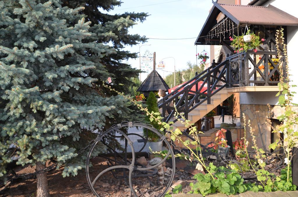 Appartement Gosciniec Podkowa à Włodawa Extérieur photo