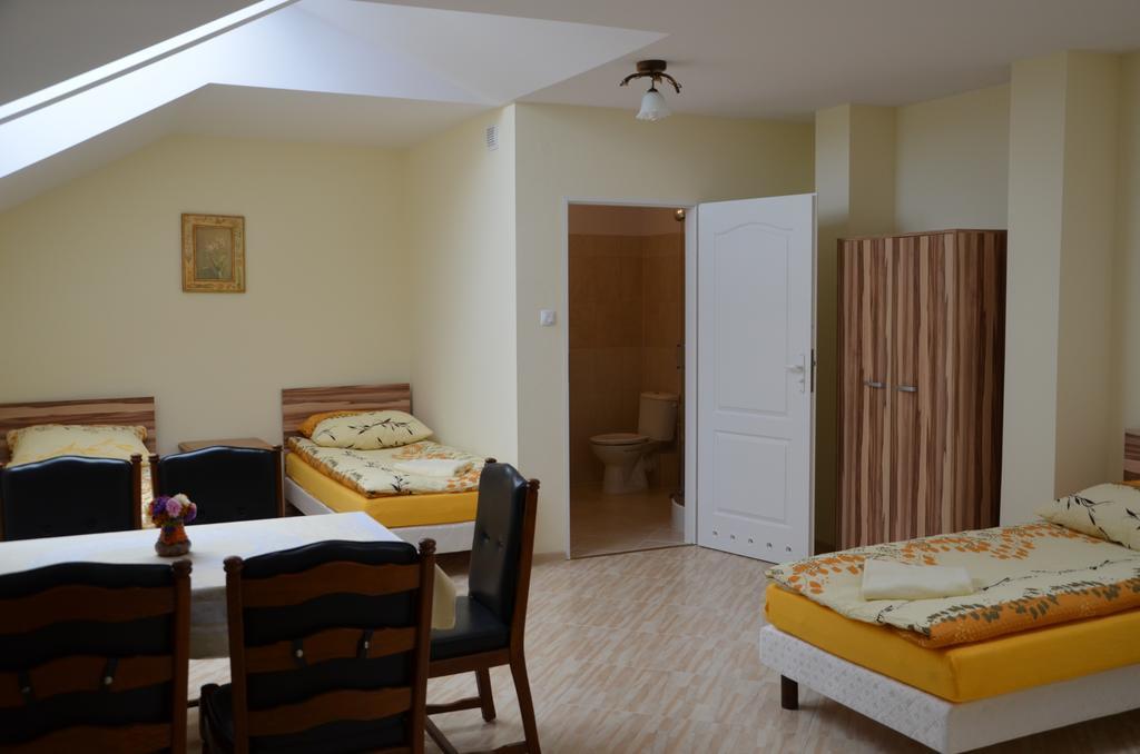 Appartement Gosciniec Podkowa à Włodawa Chambre photo